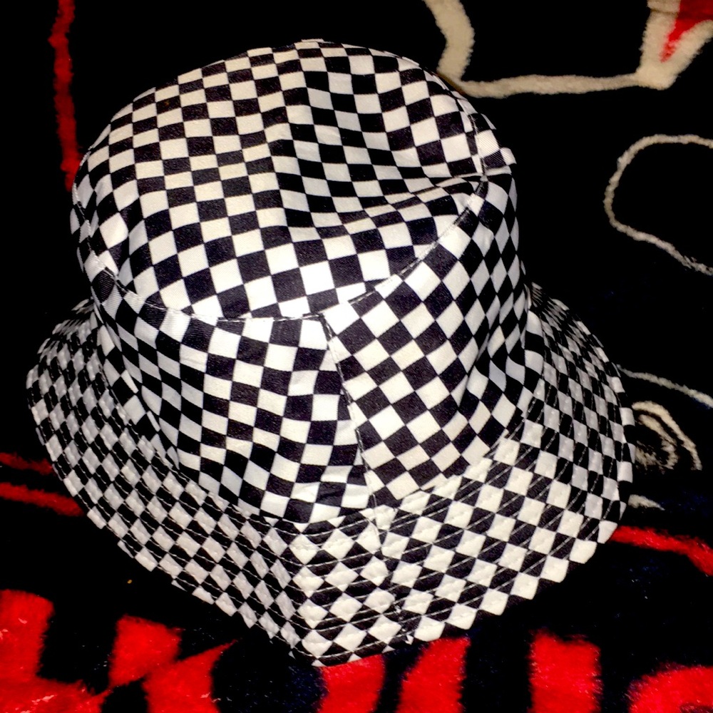 bucket hat checkered brand new